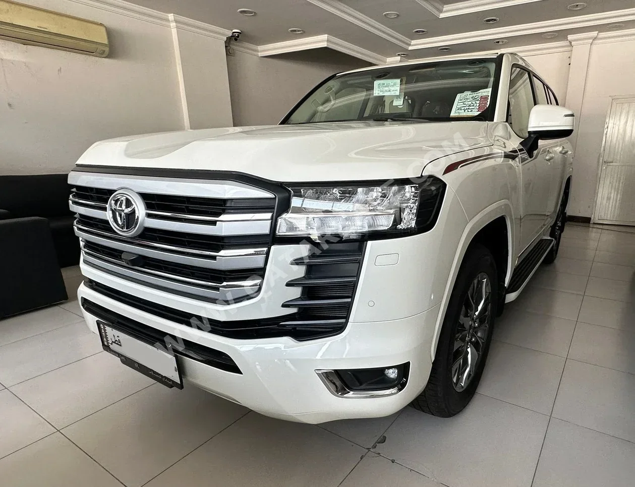 تويوتا  لاند كروزر  جي اكس ار توين توربو  2024  اوتوماتيك  0 كم  6 سلندر  دفع رباعي  اس يو في  أبيض  تحت الضمان
