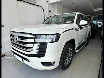  تويوتا  لاند كروزر  جي اكس ار توين توربو  2023  اوتوماتيك  0 كم  6 سلندر  دفع رباعي  اس يو في  أبيض  تحت الضمان