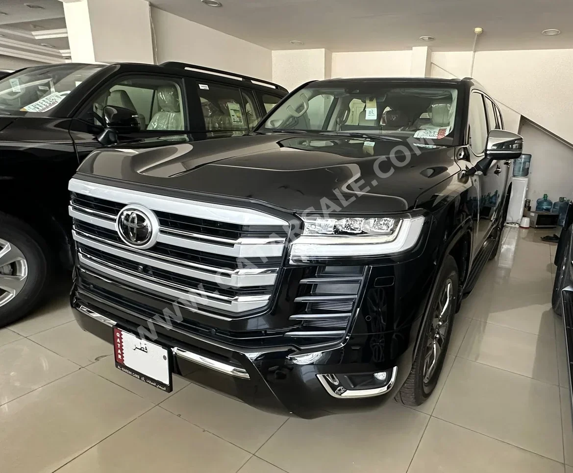 تويوتا  لاند كروزر  في اكس توين توربو  2023  اوتوماتيك  0 كم  6 سلندر  دفع رباعي  اس يو في  أسود  تحت الضمان