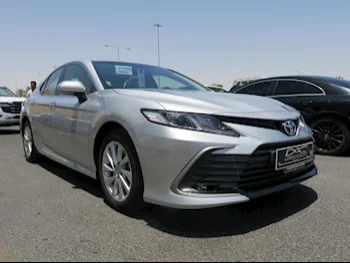 Toyota  Camry  GLE  2024  Automatic  0 Km  4 Cylinder  Front Wheel Drive (FWD)  Sedan  Silver  With Warranty