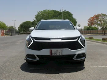 Kia  Sportage  4 Cylinder  SUV 2x4  White  2024