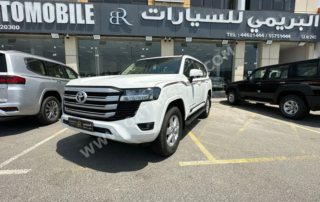 تويوتا  لاند كروزر  جي اكس ار  2023  اوتوماتيك  0 كم  6 سلندر  دفع رباعي  اس يو في  أبيض  تحت الضمان
