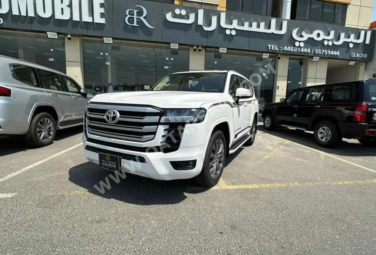 تويوتا  لاند كروزر  جي اكس ار  2024  اوتوماتيك  0 كم  6 سلندر  دفع رباعي  اس يو في  أبيض  تحت الضمان
