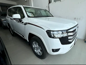 تويوتا  لاند كروزر  جي اكس ار  2023  اوتوماتيك  0 كم  6 سلندر  دفع رباعي  اس يو في  أبيض  تحت الضمان