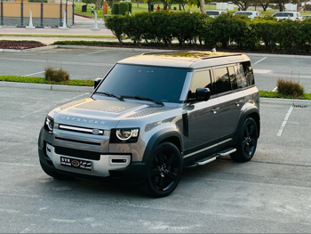 لاند روفر  ديفيندر  6 سلندر  إس يو في 4 في 4  رمادي  2024