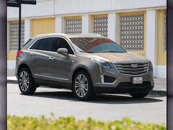 Cadillac  XTS  2015  Automatic  159,000 Km  6 Cylinder  All Wheel Drive (AWD)  SUV  Beige