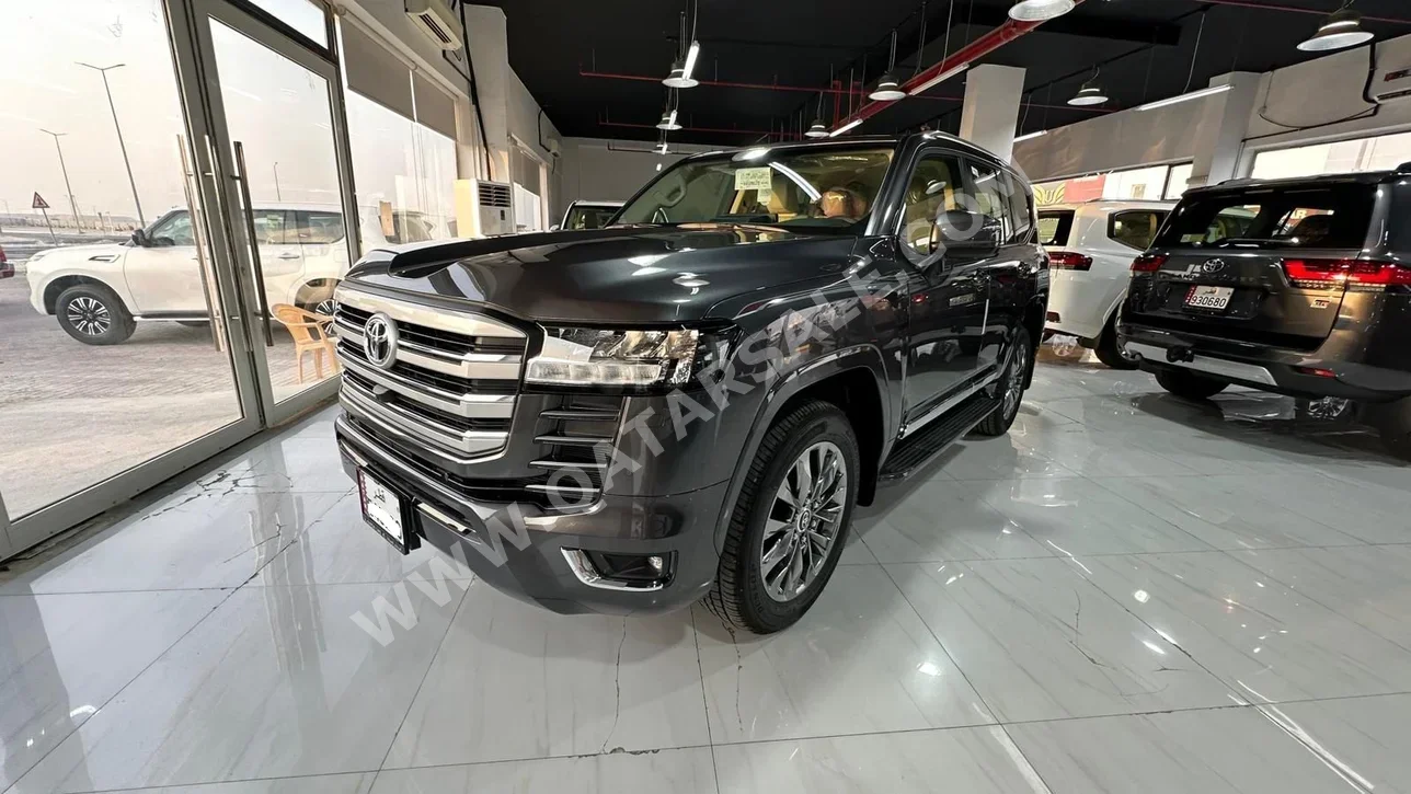Toyota  Land Cruiser  GXR Twin Turbo  2024  Automatic  0 Km  6 Cylinder  Four Wheel Drive (4WD)  SUV  Gray  With Warranty