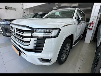  تويوتا  لاند كروزر  في اكس ار توين توربو  2023  اوتوماتيك  0 كم  6 سلندر  دفع رباعي  اس يو في  أبيض  تحت الضمان