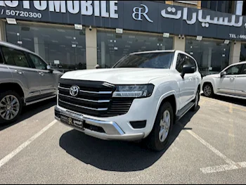  Toyota  Land Cruiser  GX  2022  Automatic  39,000 Km  6 Cylinder  Four Wheel Drive (4WD)  SUV  White  With Warranty