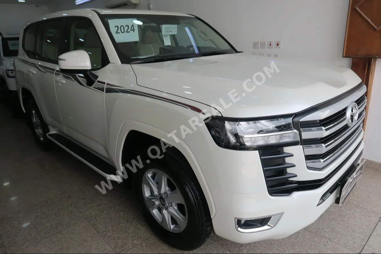 تويوتا  لاند كروزر  جي اكس ار توين توربو  2024  اوتوماتيك  0 كم  6 سلندر  دفع رباعي  اس يو في  أبيض  تحت الضمان