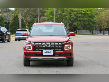 هيونداي  فينيو  إس يو في 4 في 4  أحمر  2023