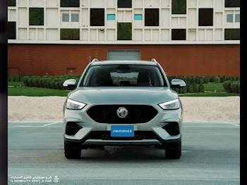 ام جي  زد اس  4 سلندر  إس يو في 2 في 4  فضي  2025