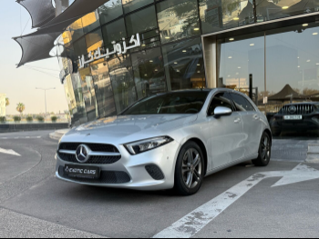 Mercedes-Benz  A-Class  200  2020  Automatic  88,000 Km  4 Cylinder  Front Wheel Drive (FWD)  Hatchback  Gray