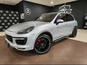 Porsche  Cayenne  Turbo  2015  Automatic  102,000 Km  8 Cylinder  Four Wheel Drive (4WD)  SUV  Silver  With Warranty
