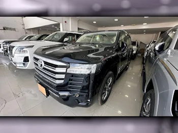 تويوتا  لاند كروزر  جي اكس ار  2024  اوتوماتيك  0 كم  6 سلندر  دفع رباعي  اس يو في  أسود  تحت الضمان