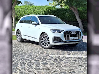 اودي  كيو 7  55 تي اف اس اي  2020  اوتوماتيك  28,000 كم  6 سلندر  دفع كلي مستمر  اس يو في  أبيض