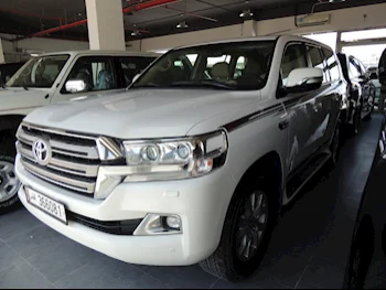 Toyota  Land Cruiser  GXR  2021  Automatic  58,000 Km  6 Cylinder  Four Wheel Drive (4WD)  SUV  White  With Warranty