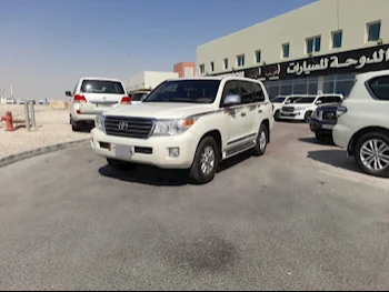Toyota  Land Cruiser  GXR  2013  Automatic  174,000 Km  8 Cylinder  Four Wheel Drive (4WD)  SUV  White