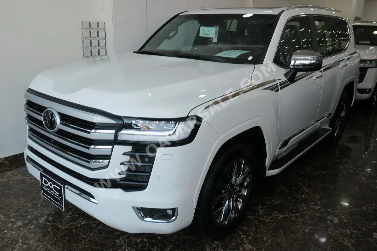 Toyota  Land Cruiser  VXR Twin Turbo  2024  Automatic  0 Km  6 Cylinder  Four Wheel Drive (4WD)  SUV  White  With Warranty