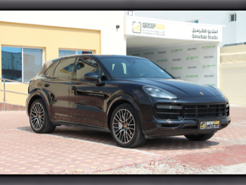 بورش  كيان  توربو اس  2018  اوتوماتيك  97,000 كم  8 سلندر  دفع رباعي  اس يو في  أسود