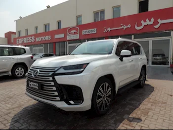 لكزس  ال اكس  600  2023  اوتوماتيك  12,000 كم  6 سلندر  دفع رباعي  اس يو في  أبيض  تحت الضمان