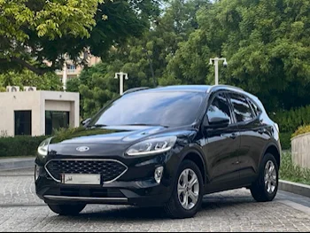 فورد  إسكيب  2022  اوتوماتيك  90,000 كم  3 سلندر  سحب امامي  اس يو في  أسود