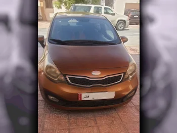 كيا  ريو  2013  اوتوماتيك  166,000 كم  4 سلندر  سحب امامي  كلاسك  ذهبي