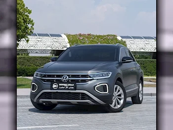 Volkswagen  T-Roc  Style  2022  Automatic  10,539 Km  4 Cylinder  Rear Wheel Drive (RWD)  SUV  Gray  With Warranty