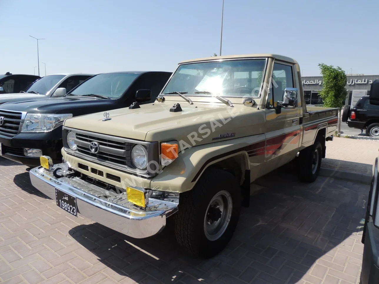 Toyota  Land Cruiser  LX  1999  Manual  60,000 Km  6 Cylinder  Four Wheel Drive (4WD)  Pick Up  Beige  With Warranty