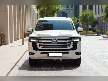 تويوتا  لاند كروزر جي اكس ار توين تيربو  6 سلندر  إس يو في 4 في 4  أبيض  2022
