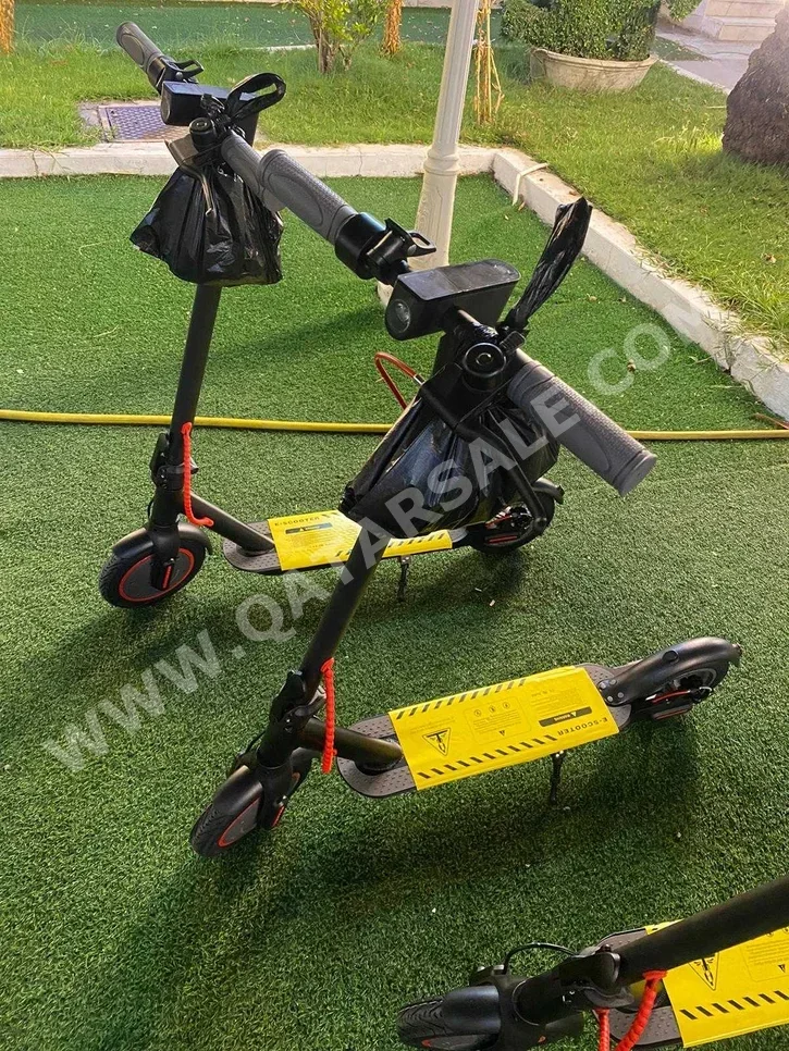 Scooters Electric Scooter  - Black  - Foldable