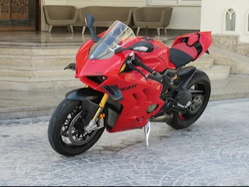 Ducati  Panigale V4 S -  2023 - Color Red -  Warranty