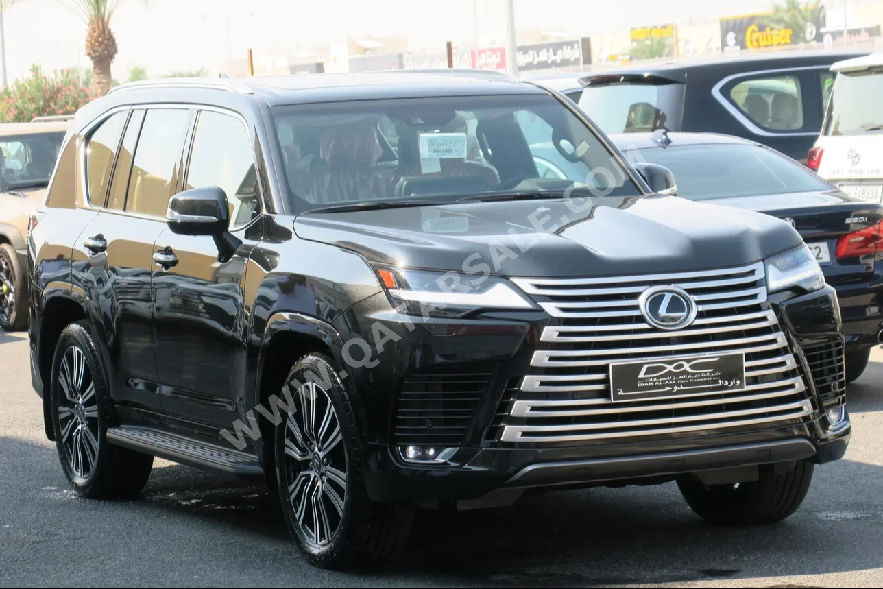 Lexus  LX  600 Luxury  2024  Automatic  0 Km  6 Cylinder  Four Wheel Drive (4WD)  SUV  Black  With Warranty