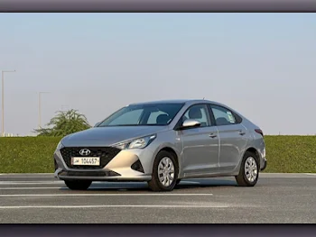 هيونداي  اكسنت  2022  اوتوماتيك  104,500 كم  4 سلندر  سحب امامي  سيدان  فضي