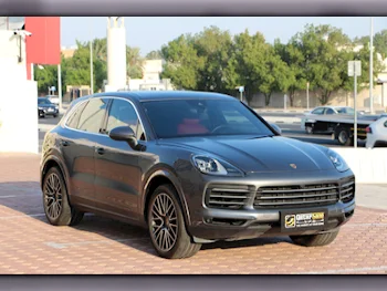 Porsche  Cayenne  2019  Automatic  42,000 Km  6 Cylinder  Four Wheel Drive (4WD)  SUV  Gray