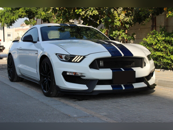 Ford  Mustang  Shelby GT350  2017  Manual  27,000 Km  8 Cylinder  Rear Wheel Drive (RWD)  Coupe / Sport  White