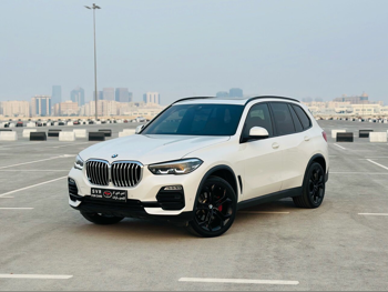 بي ام دبليو  5 إكس  فخمة  أبيض  2023