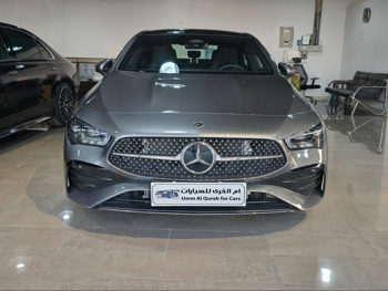 مرسيدس - بنز  سي ال ايه  200  2024  اوتوماتيك  4,500 كم  4 سلندر  دفع خلفي  سيدان  رمادي  تحت الضمان