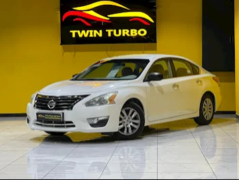 Nissan  Altima  2.5 S  2013  Automatic  211,000 Km  4 Cylinder  Front Wheel Drive (FWD)  Sedan  White  With Warranty