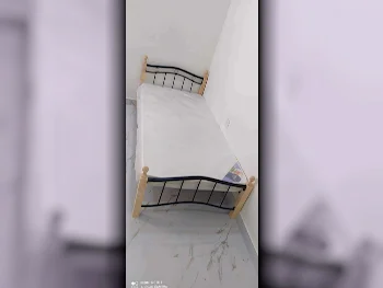 الأسّرة - فردي  - الأصفر  - متضمنة المرتبة