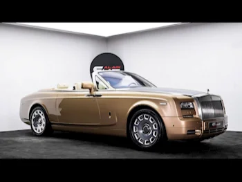 Rolls-Royce  Phantom  Drophead  2016  Automatic  0 Km  6 Cylinder  All Wheel Drive (AWD)  Convertible  Gold
