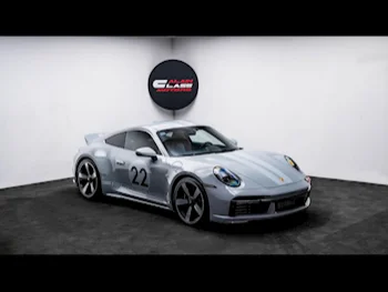 Porsche  911  Sport Classic  2023  Manual  1,562 Km  6 Cylinder  Rear Wheel Drive (RWD)  Coupe / Sport  Gray