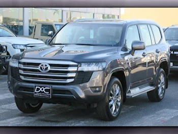 Toyota  Land Cruiser  GXR  2024  Automatic  0 Km  6 Cylinder  Four Wheel Drive (4WD)  SUV  Gray  With Warranty