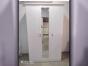 خزائن ودواليب الملابس والزينة - دوحة فيرنيتشر  - خزائن  - أبيض