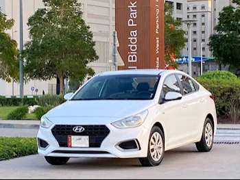 هيونداي  اكسنت  1.6  2020  اوتوماتيك  113,000 كم  4 سلندر  سحب امامي  سيدان  أبيض