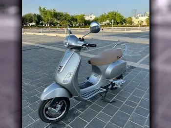 Vespa  Vxl 150 -  2023 - Color Gray -  Warranty