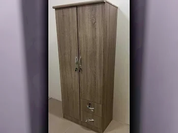 خزائن ودواليب الملابس والزينة - دوحة فيرنيتشر  - خزائن  - اللون البيج