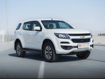 Chevrolet  TrailBlazer  LT  2020  Automatic  62,000 Km  6 Cylinder  Four Wheel Drive (4WD)  SUV  White