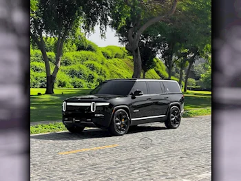 Rivian  R1 S  2023  Automatic  15,000 Km  0 Cylinder  All Wheel Drive (AWD)  SUV  Black