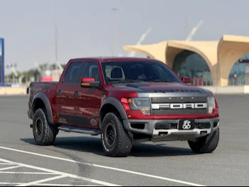 Ford  Raptor  SVT  2014  Automatic  200,000 Km  8 Cylinder  Four Wheel Drive (4WD)  Pick Up  Red